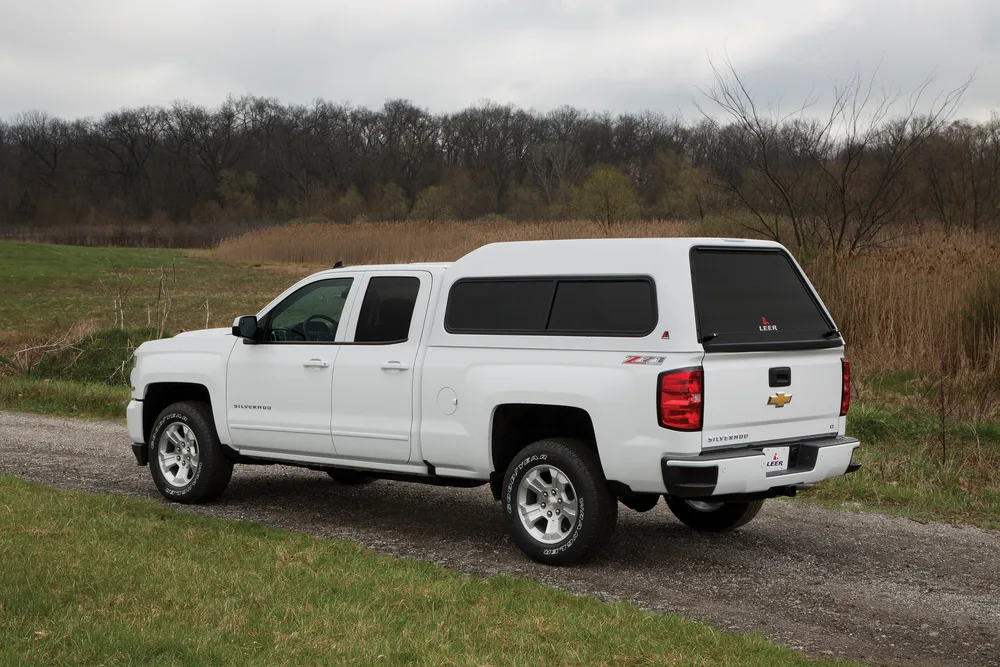 LEER 180 Truck Topper